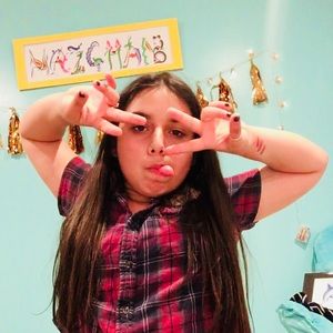 Meet your Posher, Mazghan